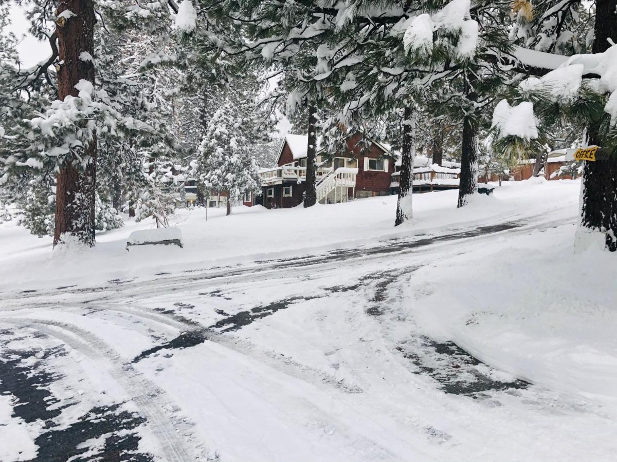 Mountain View Cabins Wrightwood Bagian luar foto