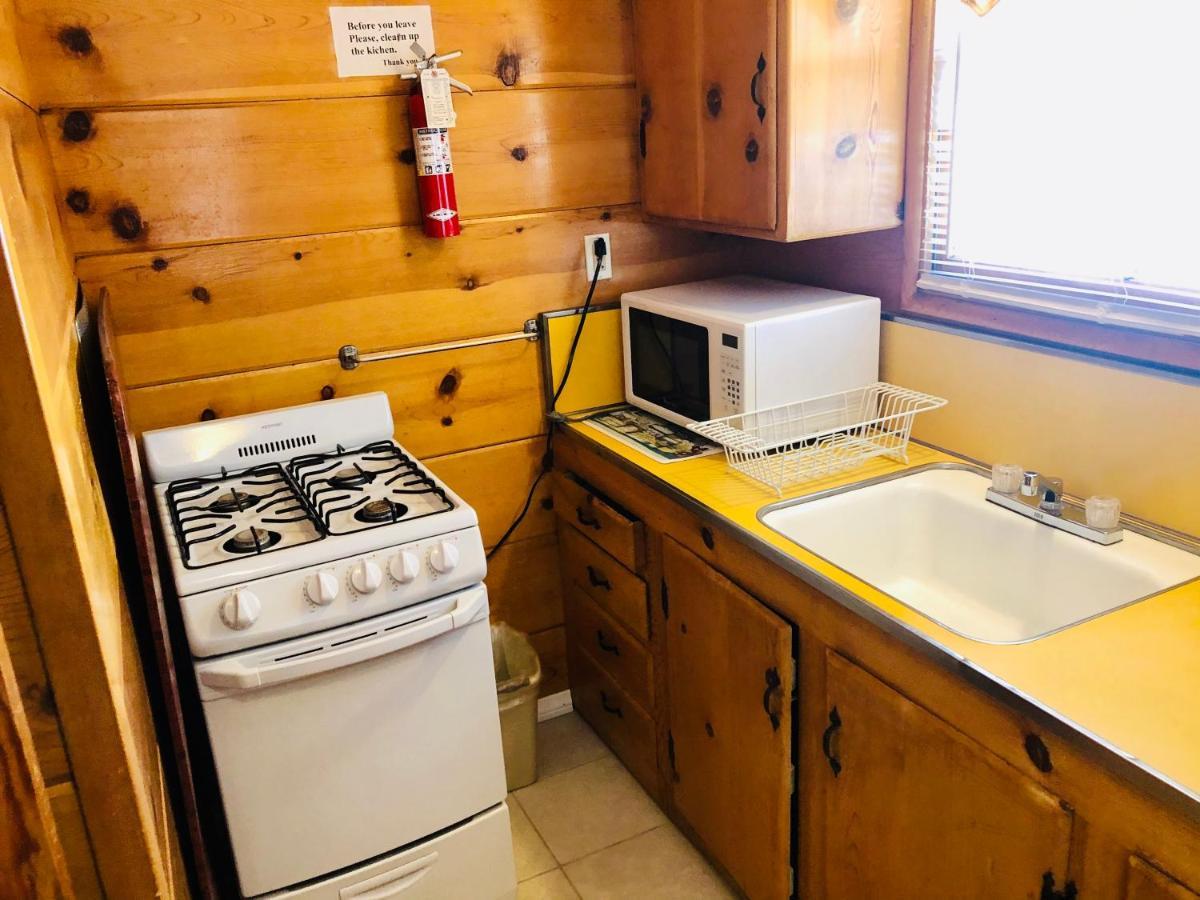 Mountain View Cabins Wrightwood Bagian luar foto