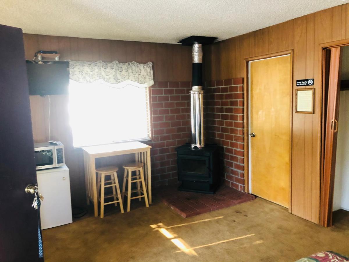 Mountain View Cabins Wrightwood Bagian luar foto