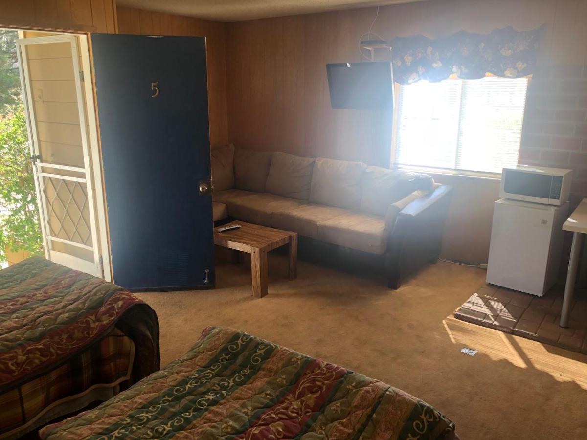 Mountain View Cabins Wrightwood Bagian luar foto