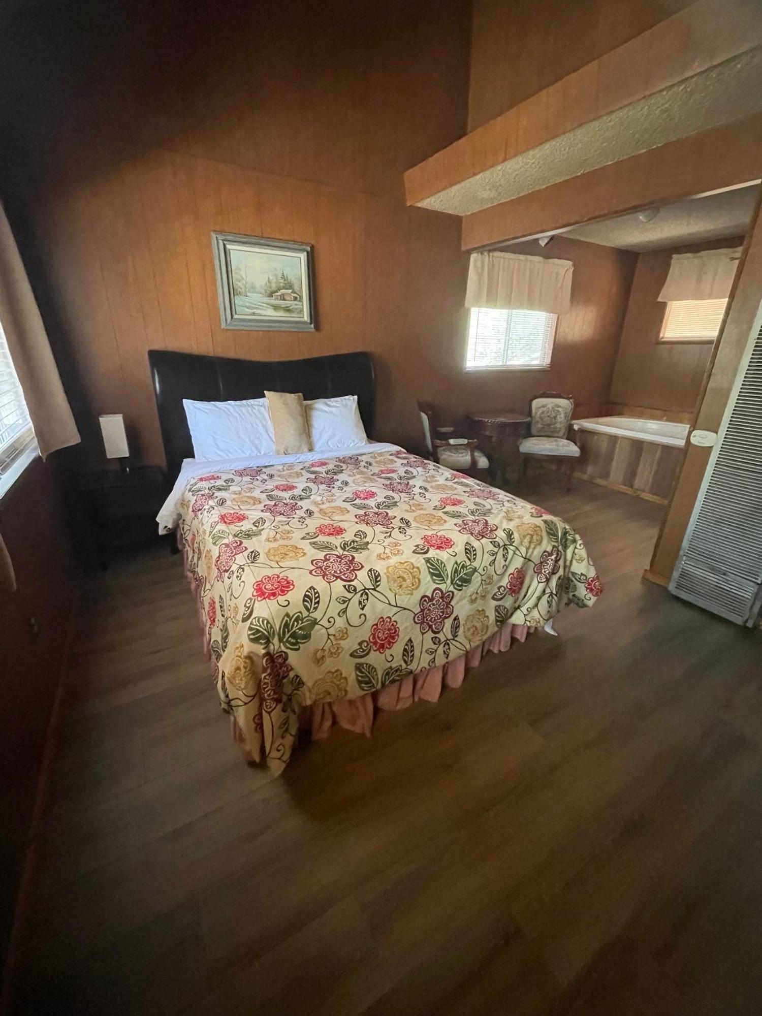 Mountain View Cabins Wrightwood Bagian luar foto
